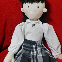 制服そっくり人形 3枚目の画像