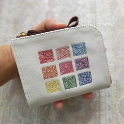 刺繍革財布 『Switch！』牛革（二つ折り財布）ホワイト 6枚目の画像