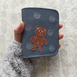 刺繍革財布『SHABON＆bear』アッシュBLUE（牛革）二つ折り財布☆コンパクト☆ 1枚目の画像