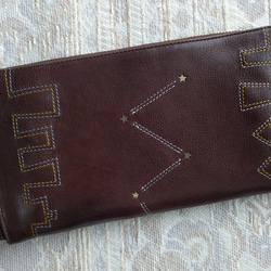 刺繍革財布『街』ダークチョコ（牛カーフ）ラウンドファスナー型 6枚目の画像