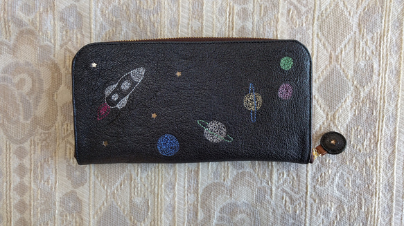 刺繍革財布『宇宙』パール濃グレー×colors（ヤギ革）ラウンドファスナー型 6枚目の画像