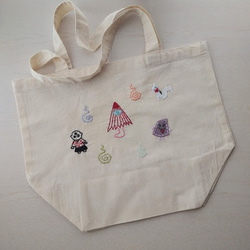 妖怪の手刺繍エコバッグ 1枚目の画像