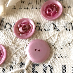 フランスのヴィンテージボタン・ピンクの薔薇小 4枚目の画像