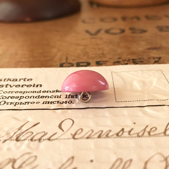 ヴィンテージボタン・ピンクドーム型 3枚目の画像