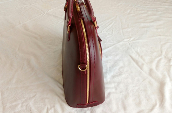 ブガッティ型バッグ（大型A4ファイル対応・ワインレッド色、各色） 2枚目の画像