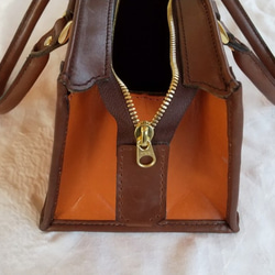 【受注制作】ヌメ革のバッグ2021モデル（キャメル+こげ茶色、その他各色組み合わせ） 5枚目の画像