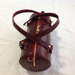 【受注制作】直径１２ｃｍヌメ革円筒バッグ（ショルダーベルト付き、各種色） 3枚目の画像