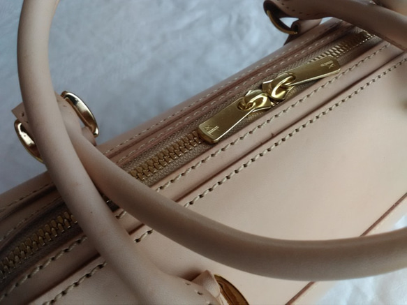 【受注制作】ヌメ革のバッグ2019モデル（ナチュラル色、その他各色） 2枚目の画像