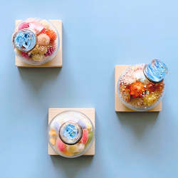 ガラスポッドの万華鏡『フラワーポッド』ドライフラワーヘリクリサム/light blue 4枚目の画像