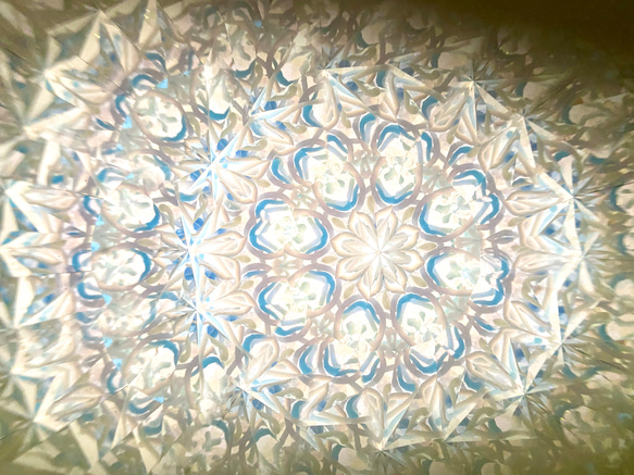 ガラスポッドの万華鏡『フラワーポッド』ドライフラワー　千日紅/light blue 9枚目の画像