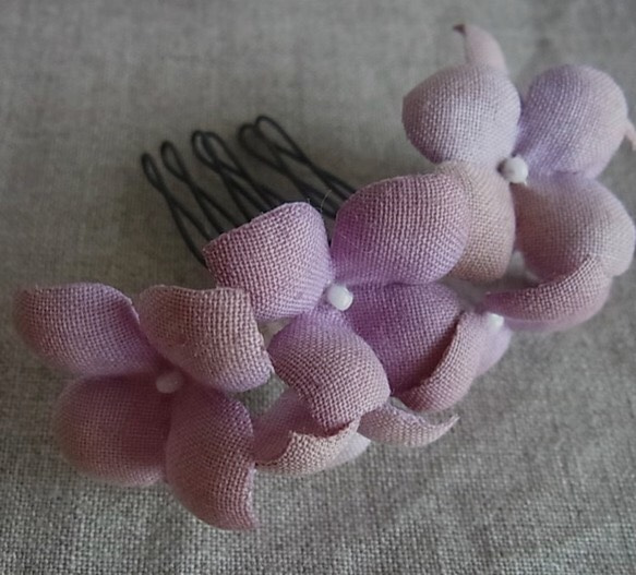 purple hydrangea hair accessory　 3枚目の画像