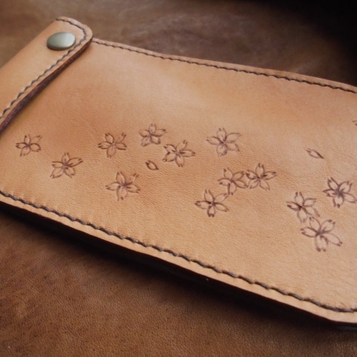 桜柄眼鏡ケース(馬革＆牛革) メガネケース chika 通販 2790237｜Creema