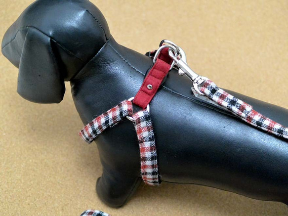 【完成品】ウール生地のハーネス・リード・首輪の3点セット　小型犬用　秋冬向け　チェック柄 3枚目の画像