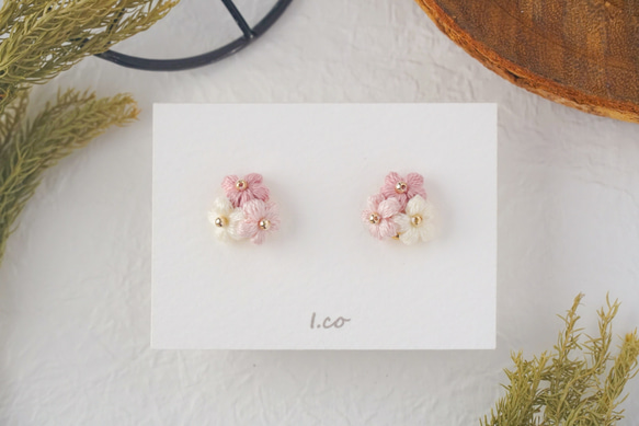 No.776【10ペア】ライトブラウン お花 ハンドメイド ピアス イヤリング No.776【10ペア】ライトブラウン お花 ハンドメイド ピアス