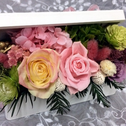 *:.ღ 日本不凋花藝 ღ.:* 潘多拉的花朵盒 ღ.:*【歡迎專屬訂製】 第1張的照片