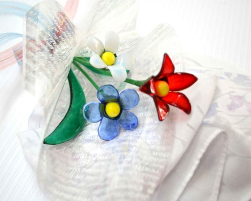 ☆ガラス細工　花　花飾　工芸　日本製　ガラスフラワー　ガラスの花　花束 ガラスの花束 アートフラワー にしじんおとめ 通販 981508｜Creema