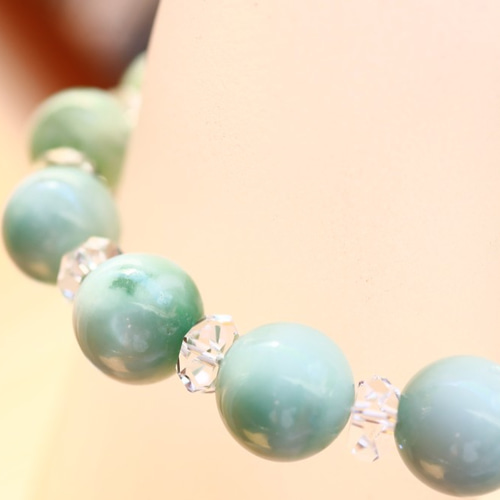 ☆希少石☆…☆ミルキーグリーンフローライト：14ミリ＆水晶☆…☆天然石