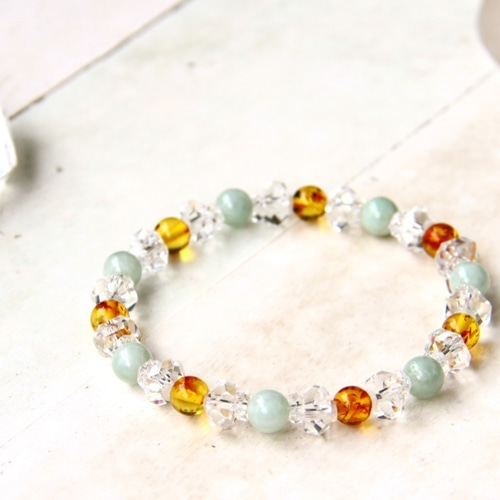 ☆プレミアムブレス☆…☆アンバー（花入り琥珀）＆翡翠☆…☆天然石