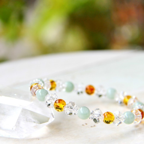 ☆プレミアムブレス☆…☆アンバー（花入り琥珀）＆翡翠☆…☆天然石