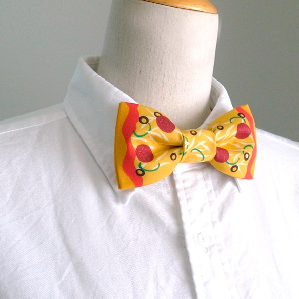 PIZZA 蝶ネクタイ 2枚目の画像