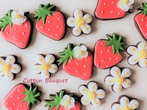 苺とお花のアイシングクッキーセット 3枚目の画像