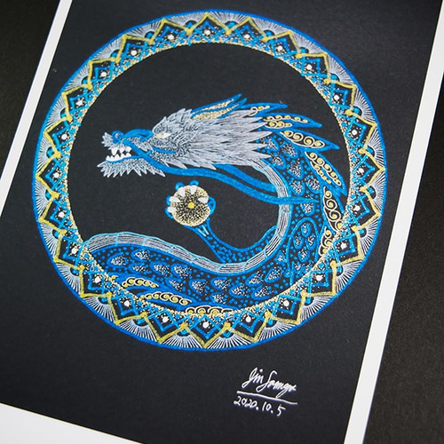 【青山吉能】『デザイン楷書体ロゴ』ver.ポストカードホルダー 青山吉能】『デザイン楷書体ロゴ』ver.ポストカードホルダー