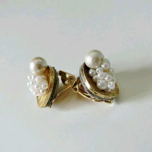 gold pearl earring 4枚目の画像