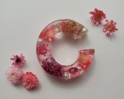 ☆イニシャル キーホルダー ハンドメイド オーダー ページ☆ レジン 小花 0_b26bcc9d1381081c4974af0a98e7