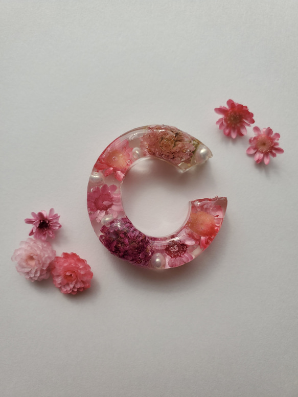 レジン　ハンドメイド　オーダー　イニシャル　キーホルダー　チャーム　押し花 オーダー イニシャル キーホルダー チャーム レジン アルファベット