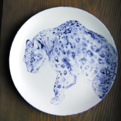 一点物】「ユキヒョウ」動物の手描き染付皿 大皿 絵皿 大皿 加藤ノブヤ