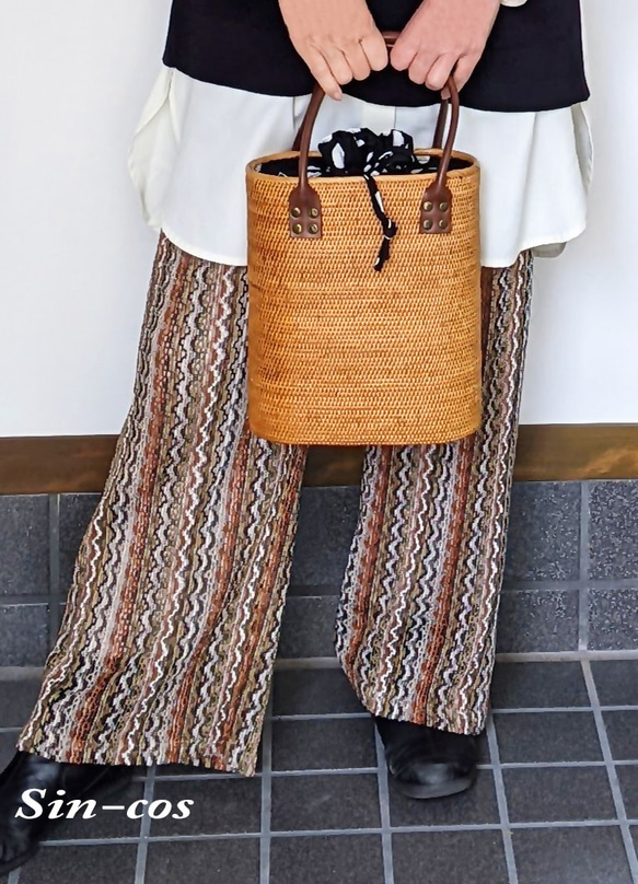 希少！アニーさんの バケツ型アタバッグ モノトーン水玉模様の内布  