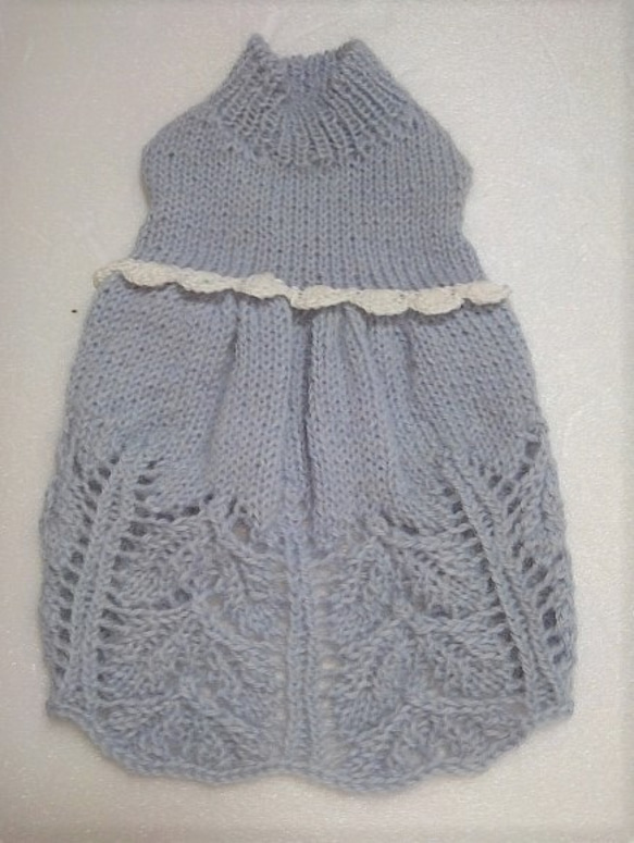 水色のアルパカ糸で編んだドレス風セーター(4S-1922) 2枚目の画像