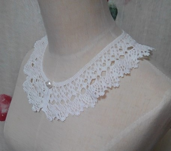 白の細いレース糸で編んだ付け襟（eri-18) 5枚目の画像