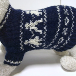 紺色に白の編み込み柄のセーター(4S-1728) 2枚目の画像