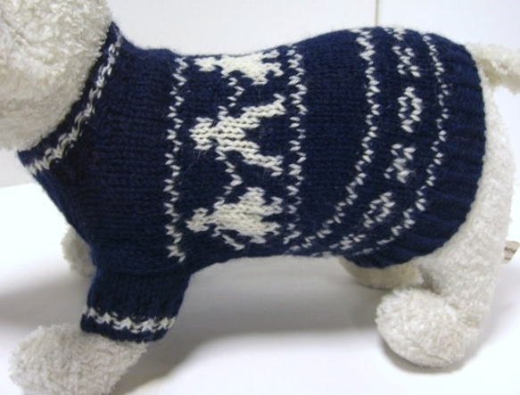 紺色に白の編み込み柄のセーター(4S-1728) 2枚目の画像
