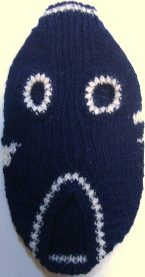 紺色に白のワンちゃんの編み込みセーター(4S-1316) 4枚目の画像