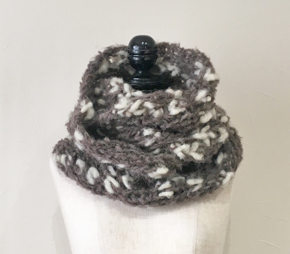 アルパカ混イタリー糸エアリーロングスヌード/BROWN