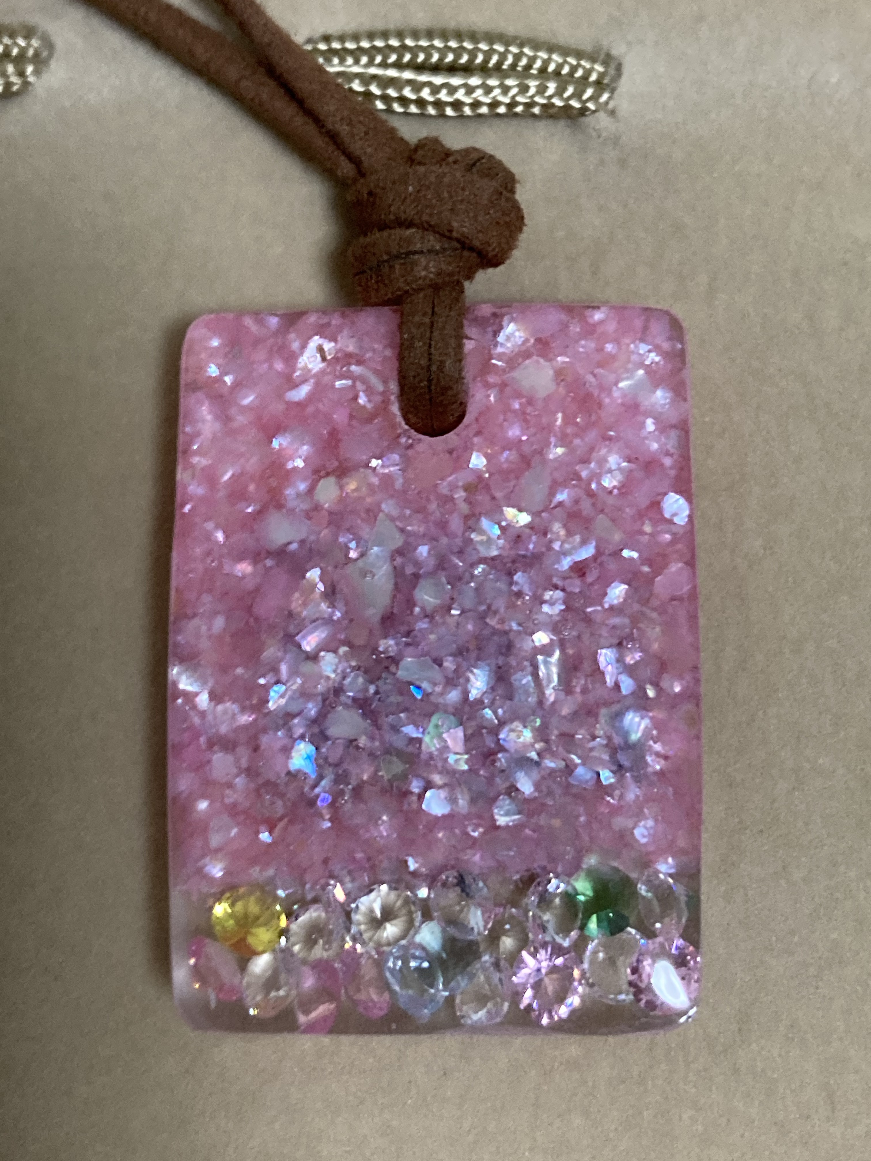 なんと4倍！つけるだけで良縁に期待できます！良縁ペンダント4