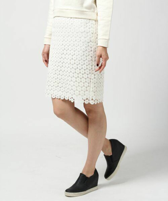 【LEPSIM】白色ケミカルレースボックススカート 1枚目の画像