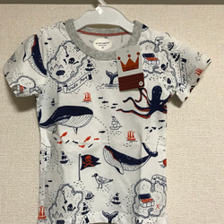 海の冒険をあしらったキッズTシャツ 1枚目の画像