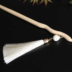 tassel hair stick＊white＊手彫りのかんざし＊ひのき＊モザイクシェル＊タッセル 10枚目の画像