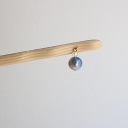 cotton pearl hair stick 02＊手彫りのかんざし＊ひのき＊コットンパール＊blue&brown 3枚目の画像