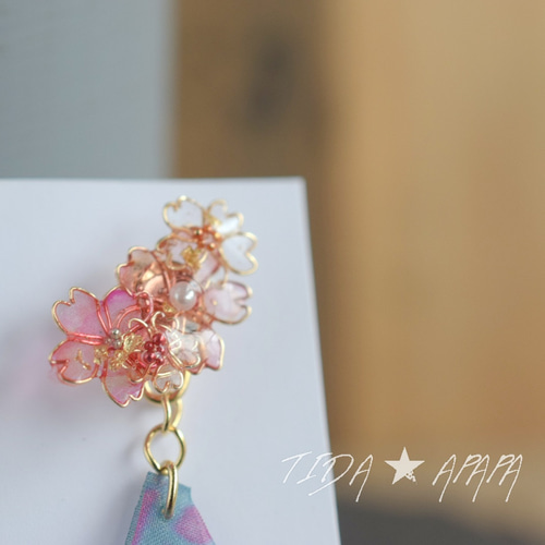 ﾚｼﾞﾝ×ﾜｲﾔｰ】新作“SAKURAiroｼﾘｰｽﾞ” -蝶の羽根やすめ- レジン