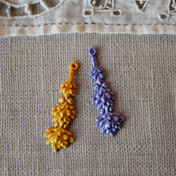 フランスヴィンテージ エナメルのチャーム 葉っぱ&どんぐり*薄紫 5枚目の画像