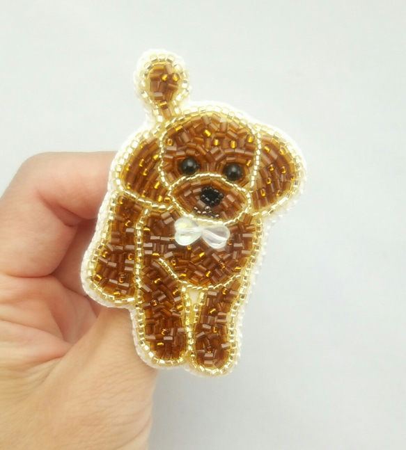 刺繍　ブローチ　トイプードル 刺繍ブローチ トイプードル | パリス刺繍
