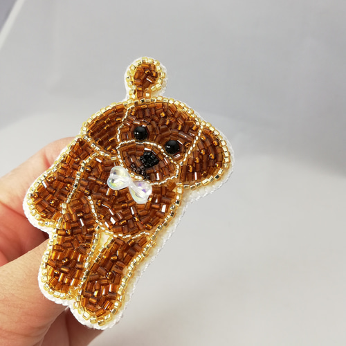 トイプードルブローチ ビーズ刺繍 受注製作 ブローチ kururu98 通販
