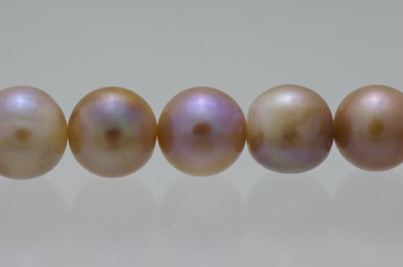 淡水パール　セミラウンド(丸型）　マーブル　8-9mm　AB級品　商品番号1508AB 1枚目の画像