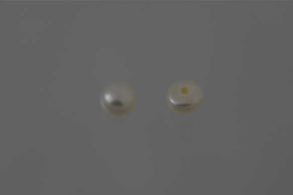 淡水パール 片穴ルース ボタン型ポテト 白 3mm強 AA級品 商品番号5103AA 2枚目の画像