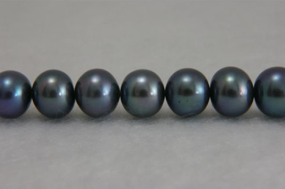 淡水パール ラウンド(丸型） ブルーブラック 7-8mm AB級品 商品番号1407AB パール プヤ・ライモンディ 通販｜Creema(クリーマ)