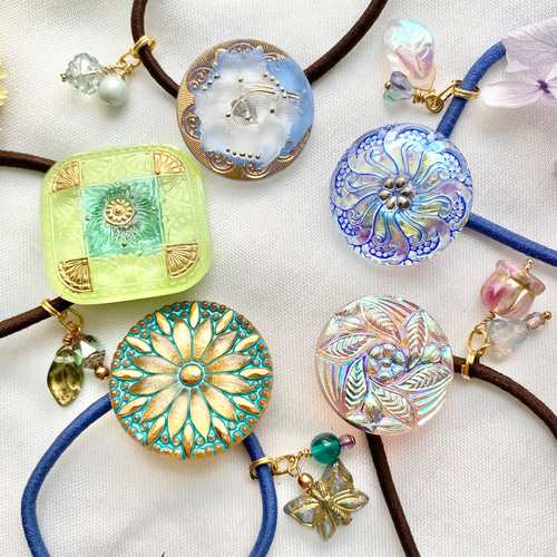 チェコガラスボタンアクセサリー❁⃘*.ﾟ ヘアゴム eden 通販